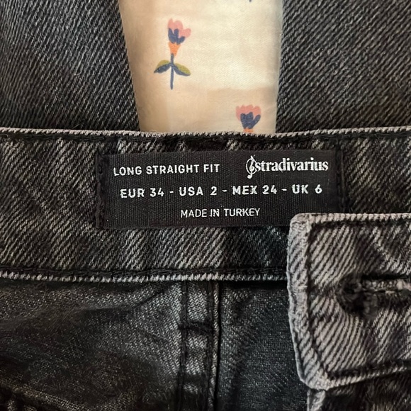 Stradivarius black denim pants. Lightly warn in great condition - Picture 1 of 4